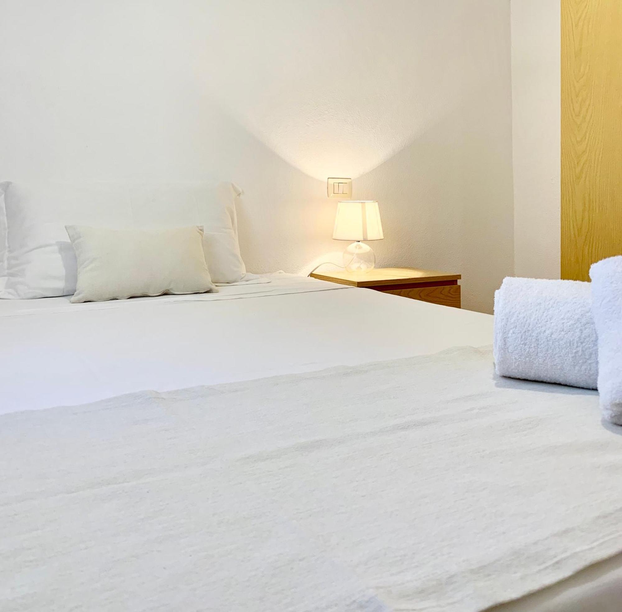 Square Inn Apartment Olbia Eksteriør bilde